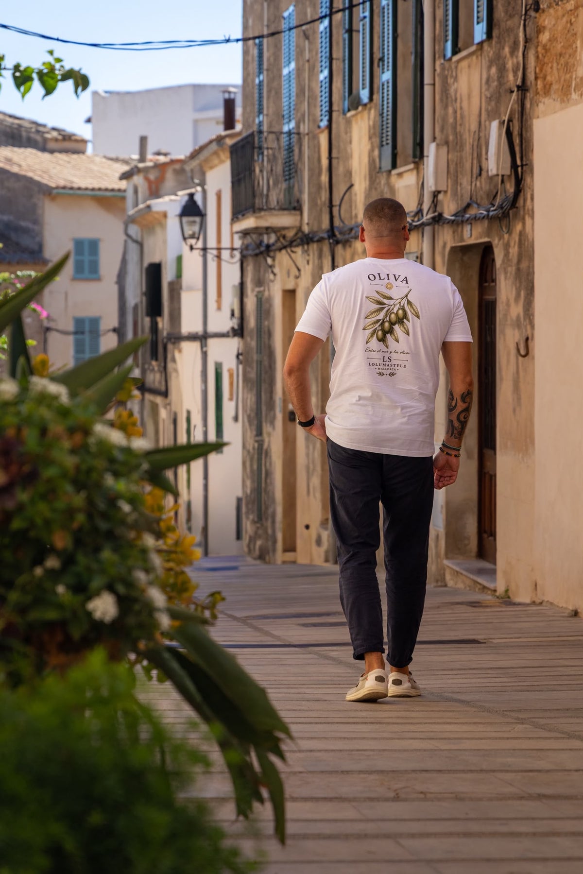T-shirt OLIVA – Croquis Riviera™ | LolumaStyle Mallorca